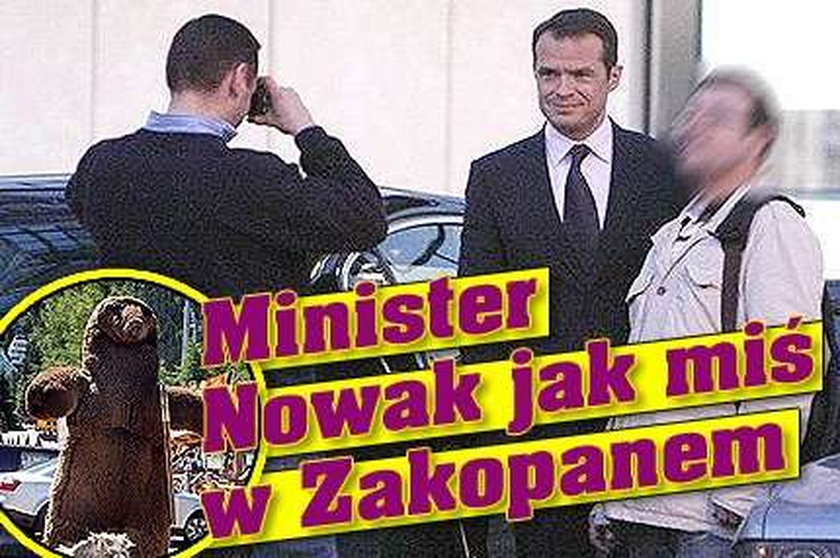 Minister Nowak jak miś w Zakopanem