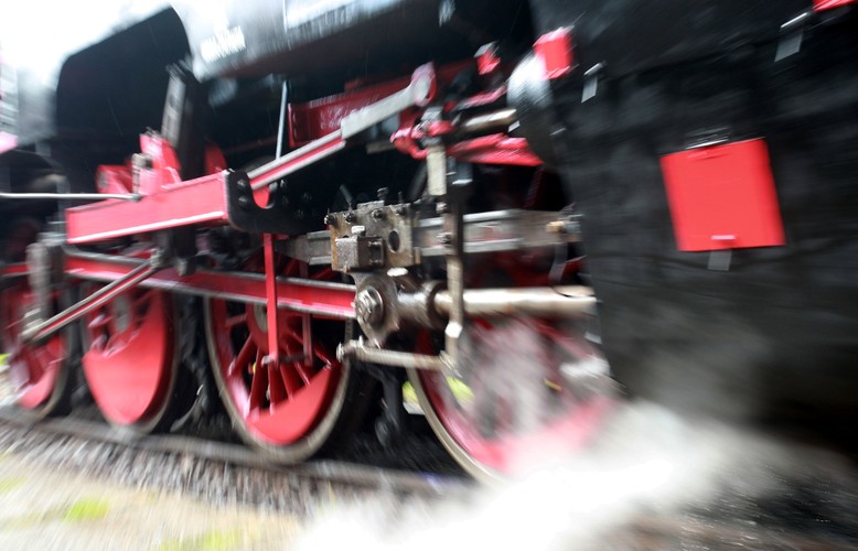 Imprezę zaplanowano na dwa dni. W sobotni wieczór odbył się pokaz iluminacji w scenografii sztucznych ogni, program artystyczny, konkursy i zabawy dla dzieci oraz wiele innych atrakcji. <br><br> fot. (mr) PAP/Grzegorz Momot