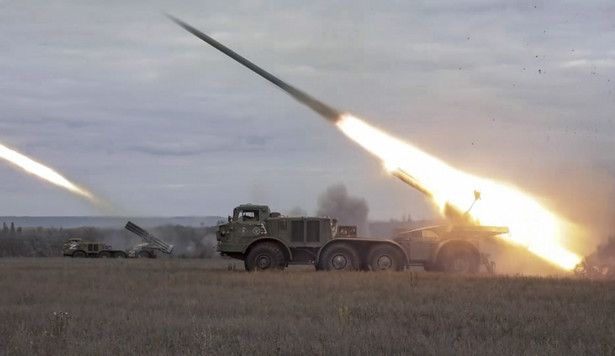 Rosyjska artyleria rakietowa w Doniecku