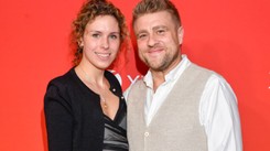 Żona Tomasza Jakubiaka ze łzami o miłości i żałobie. 'Ja z nim rozmawiam cały czas'