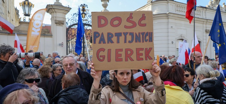 "DGP": Polacy chcą SAFE? Wyniki najnowszego sondażu nie pozostawiają wątpliwości