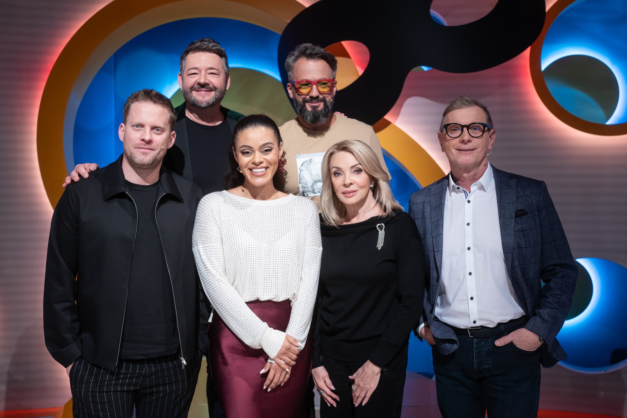 Šou Inkognito - Anabela Mollová, Michal Hudák, Marián Čekovský, Jakub Prachař, Zdena Studenková a Vlado Voštinár.