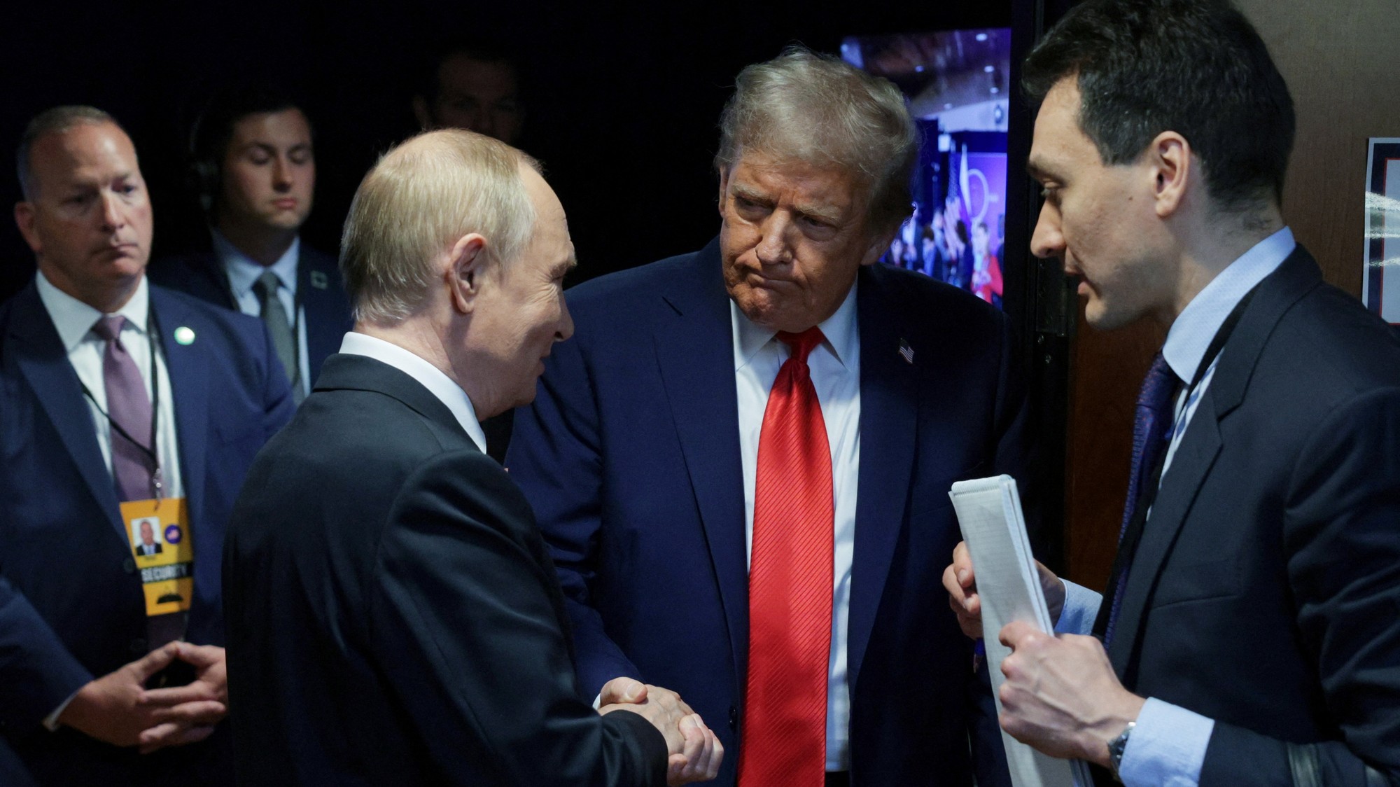 Americký prezident Trump sa stretol s ruským prezidentom Putinom na Aljaške.
