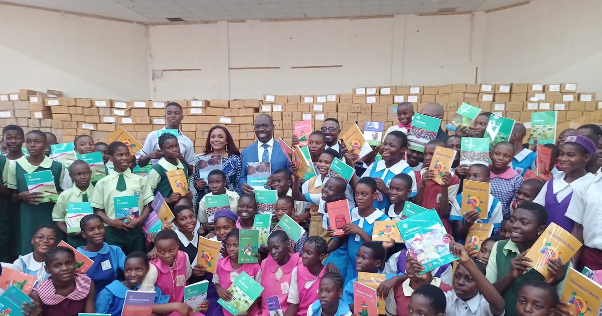 Obaseki distributes 3.3 million books to schools in 5 years - Vimarsana News