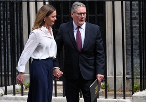 Kir Starmer objavio je danas da podnosi ostavku na funkciju premijera Velike Britanije i lidera Laburističke stranke