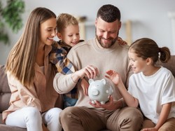 Jak rozmawiać z dzieckiem o pieniądzach? Tak jest, a TAK być powinno. Wyniki badania