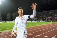 Lewandowski: Po dwóch golach może był lekko zaciągnięty hamulec, by się oszczędzać na Macedonię