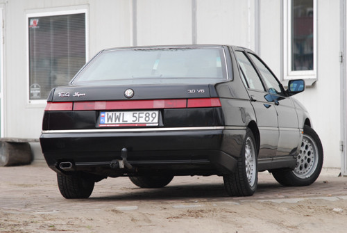 Alfa Romeo 164: Zabawka dla mechanika