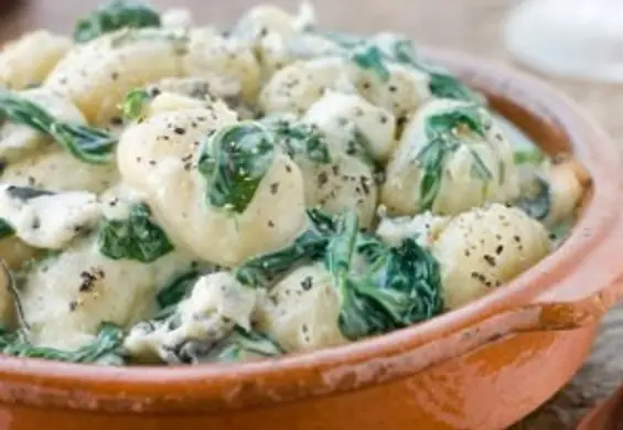 Gnocchi ze szpinakiem i parmezanem z kuchni włoskiej