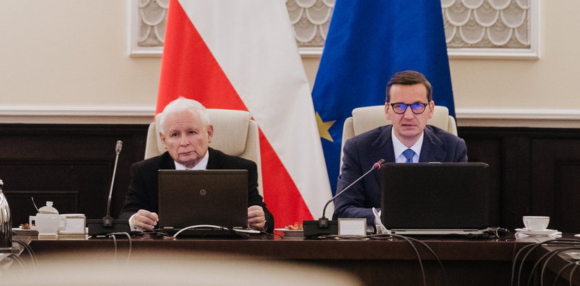 Rekordowe odprawy dla władzy. Ile dostaną Morawiecki i Kaczyński?