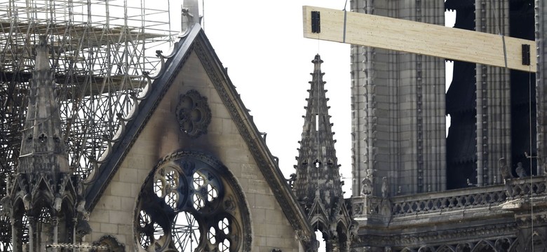 "Spłonięcie Notre Dame będzie oznaczało dokładnie to, co stanie się z Francją" [OPINIA]