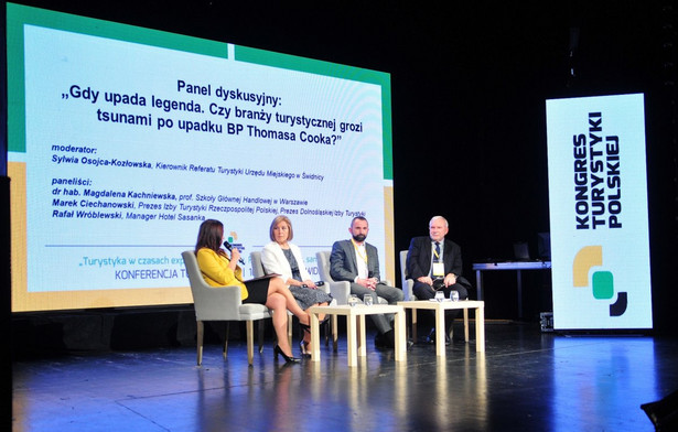 Panel inauguracyjny „Gdy upada legenda. Czy branży turystycznej grozi tsunami po upadku Biura Podróży Thomasa Cooka?” Foto: Wiktor Bąkiewicz