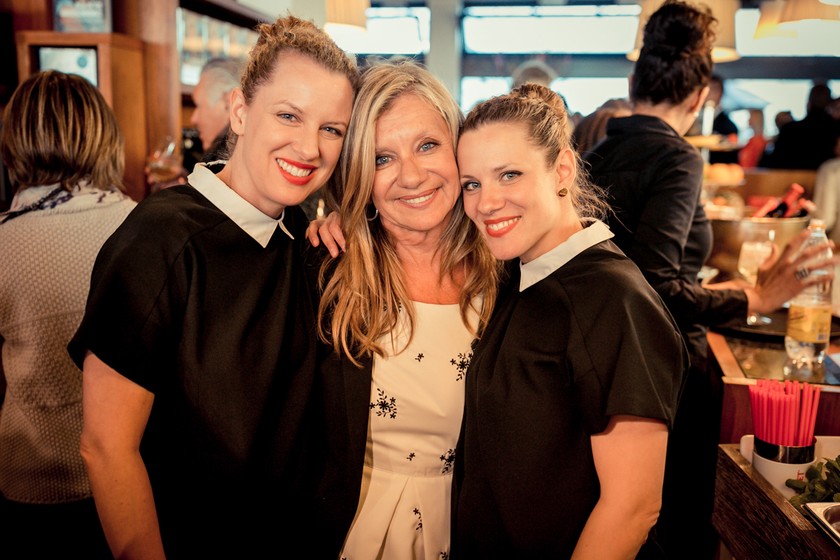 Die Make-up-Artistin und ihre beiden Mädchen haben eine innige Mutter-Kind-Beziehung und sind immer noch intensiv miteinander verbunden.