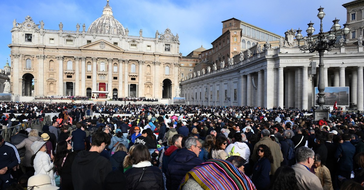 Pogrzeb papieża Franciszka. Wiadomo, ile osób przybyło do Watykanu