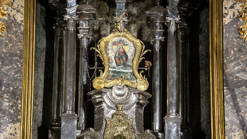 Fragment wnętrza katedry lwowskiej
