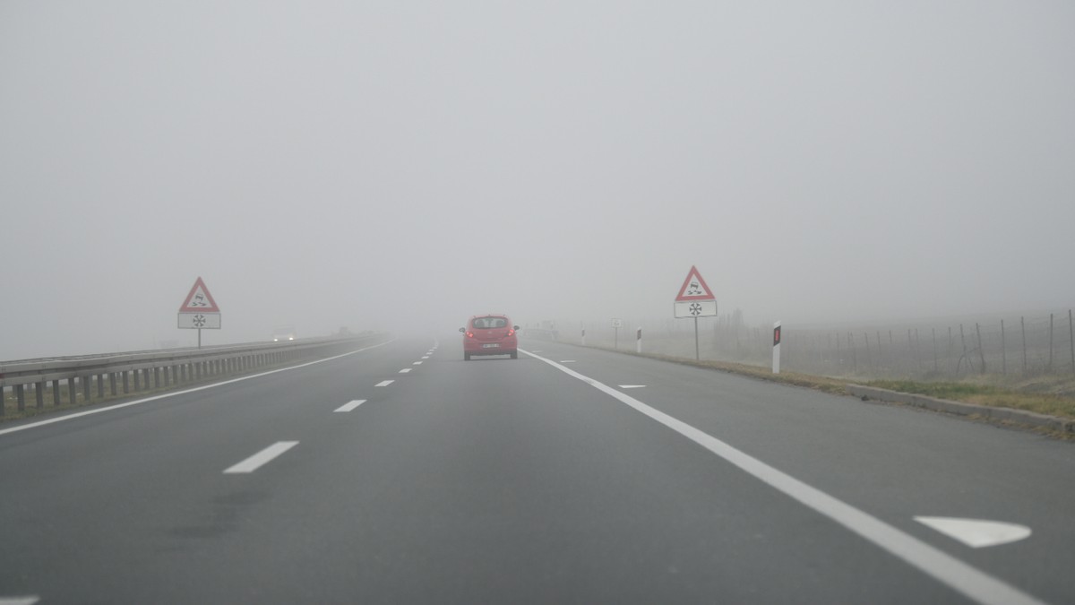 Poledica, magla i odroni na putevima u Srbiji: Ove deonice su najopasnije ovog jutra