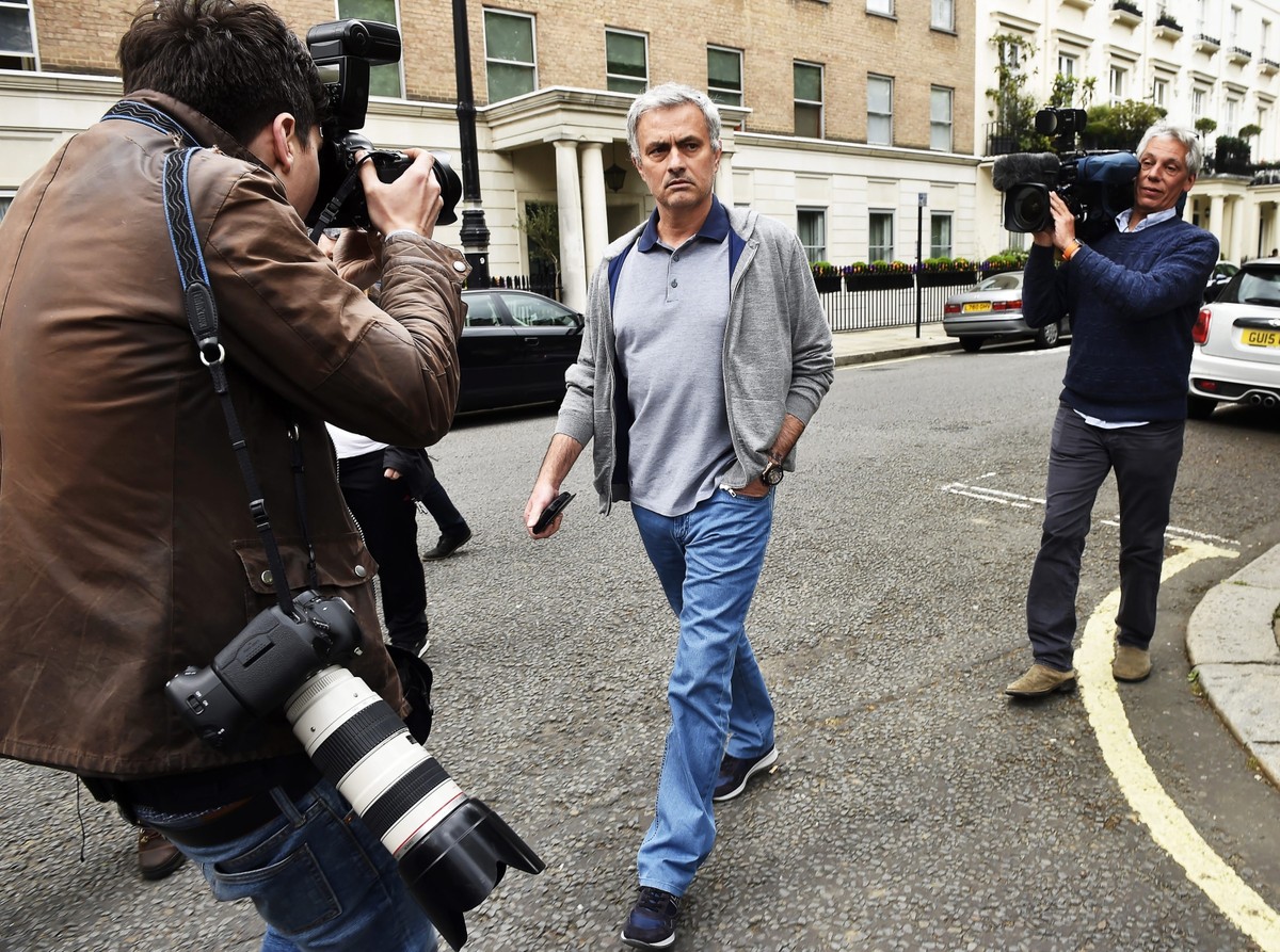 Liga angielska: Louis van Gaal zwolniony. Jose Mourinho we wtorek zajmie jego miejsce w Manchestrze United