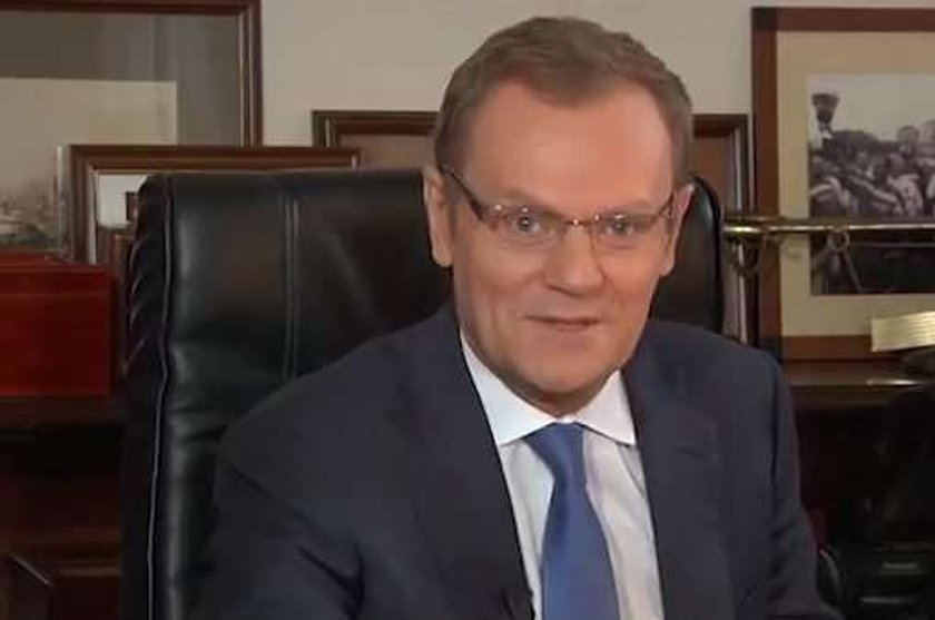 Donald Tusk w okularach! WIDEO