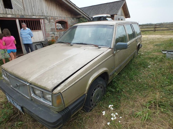 Siara sprzedaje volvo