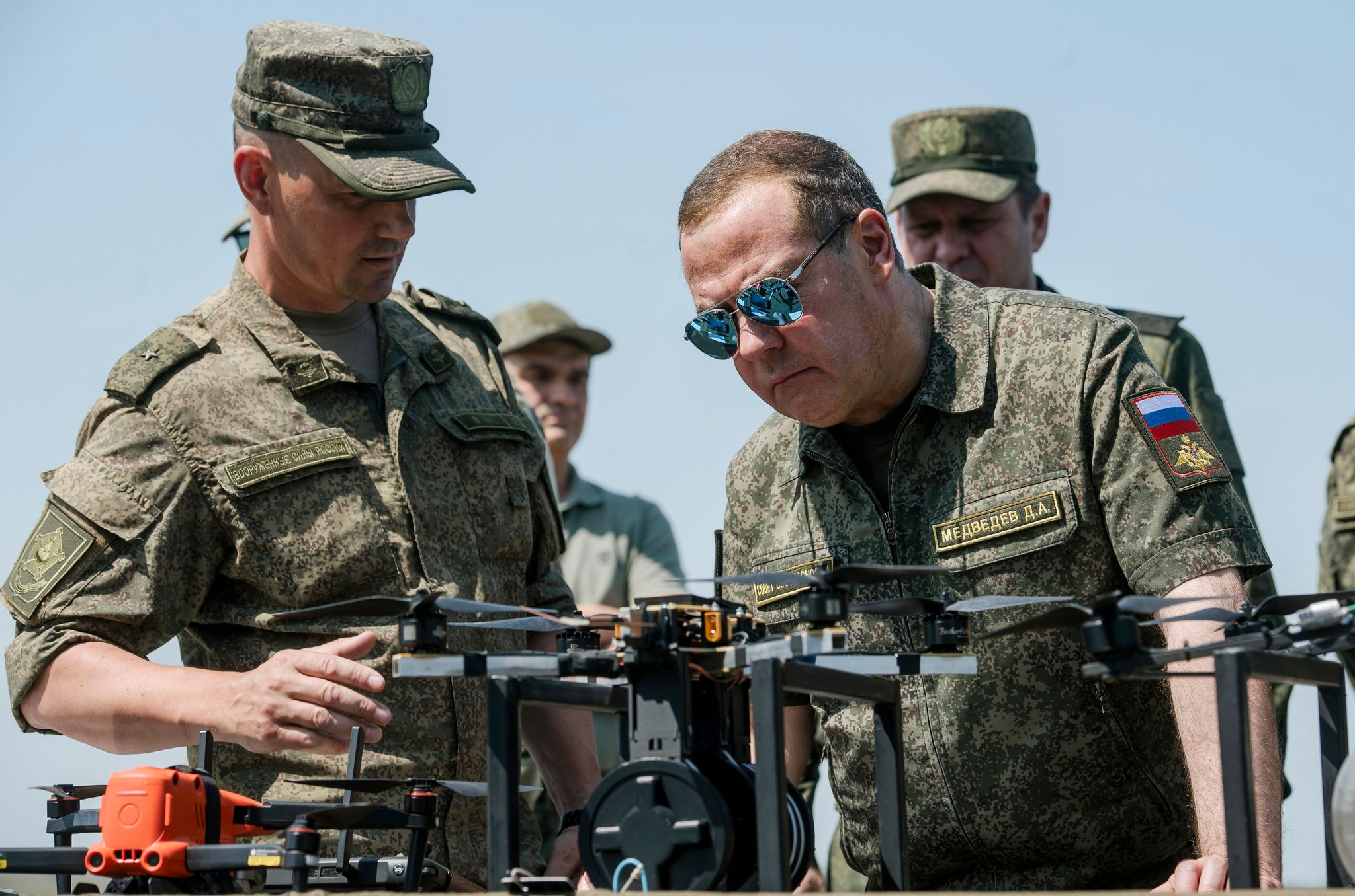 Medwedew droht Trump mit Krieg wegen Ukraine-Ultimatum