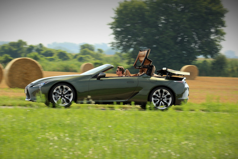 Lexus LC 500 Convertible (2021)