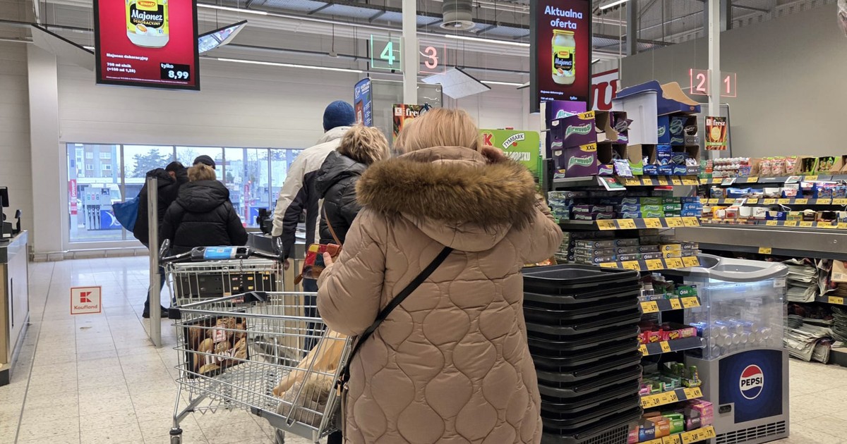 Niedziele handlowe w 2026 roku. Będzie tylko osiem okazji na niedzielne zakupy w większych sklepach