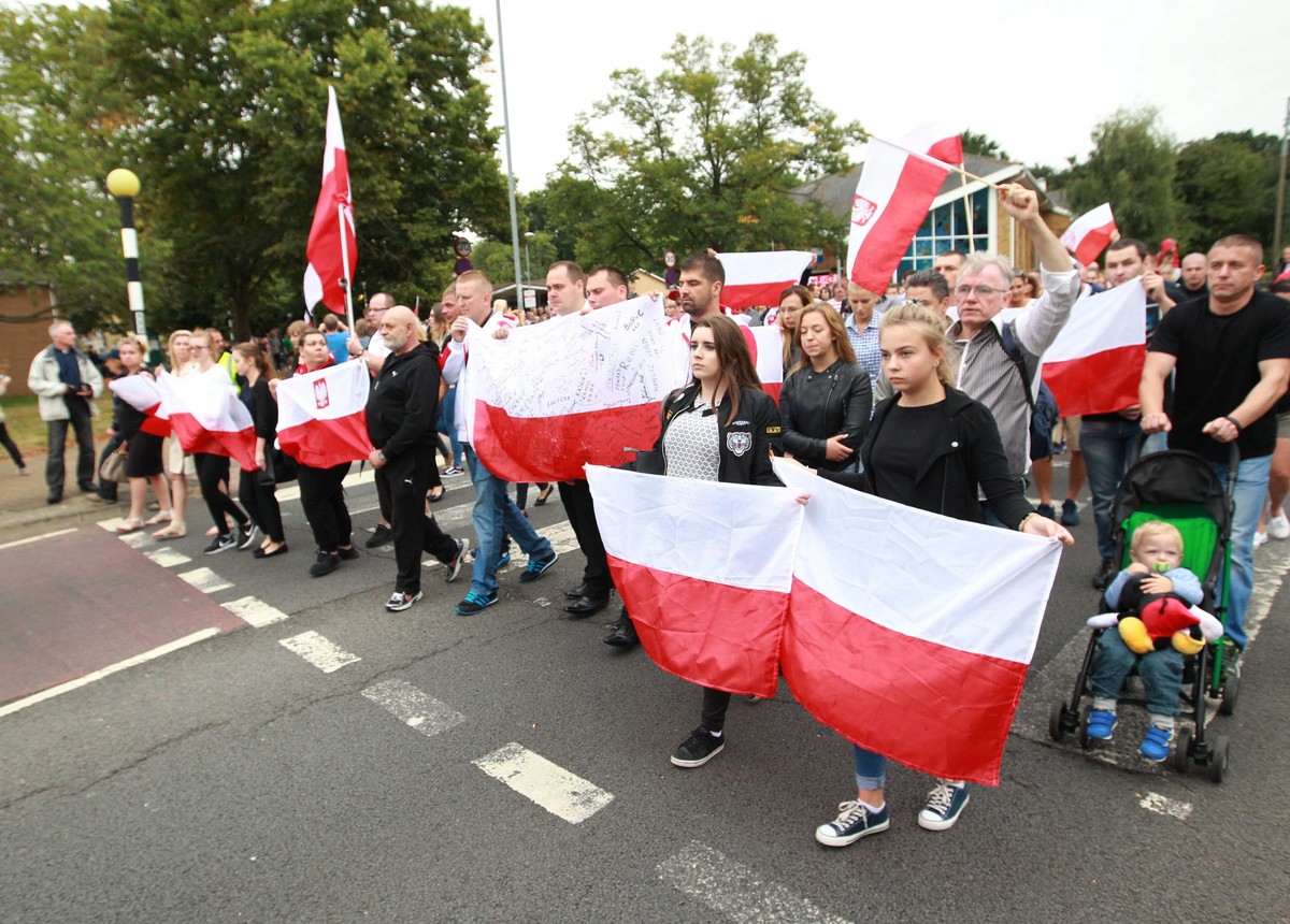 Marsz milczenia w Harlow po śmiertelnym pobiciu Polaka, EPA/SEAN DEMPSEY Dostawca: PAP/EPA.