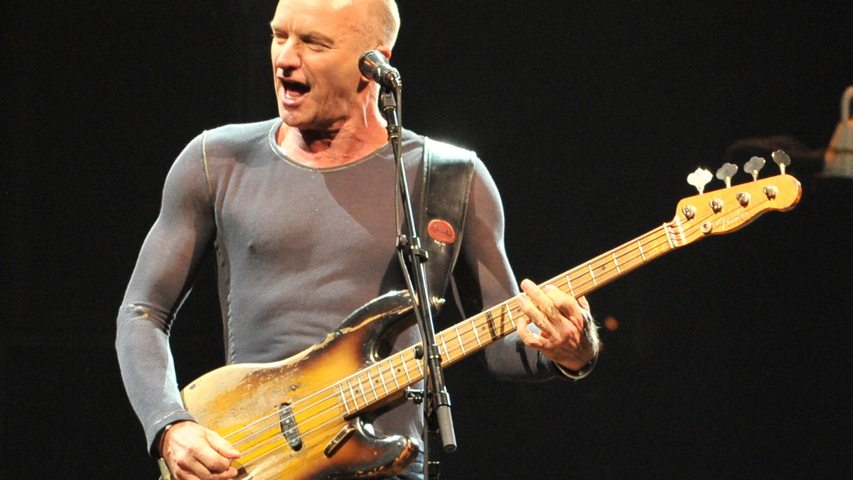 Sting pisze z wiekiem coraz mniej piosenek, ponieważ jest coraz bardziej krytyczny w stosunku do swojej twórczości.