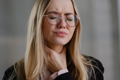 1 hete túl sok nyálam termelődik, állandóan nyelnem kell, mi okozhatja? Az orvos válaszol