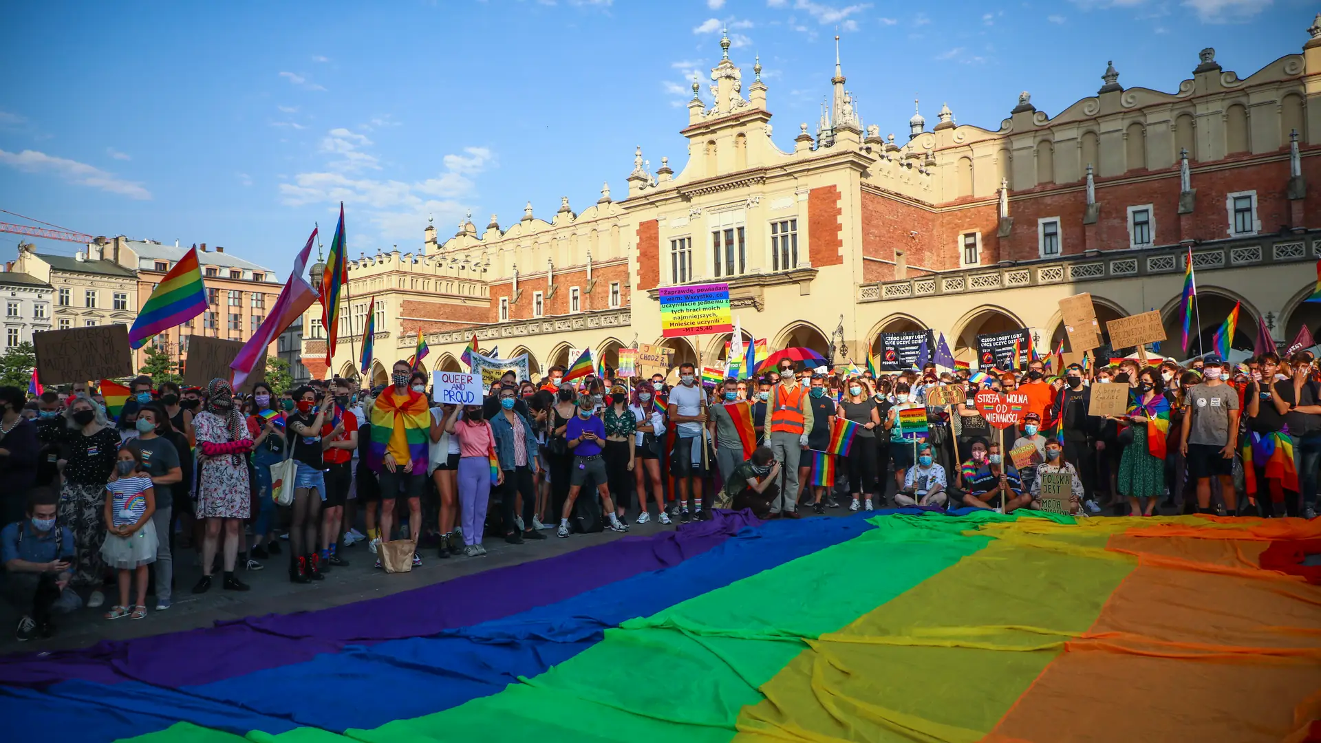 Małopolska zostaje "wolna od LGBT" i od funduszy unijnych. Sejmik zdecydował