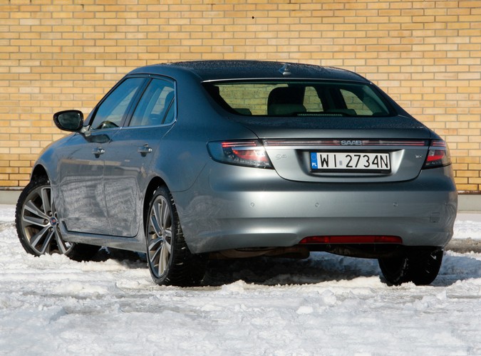 Oto najnowszy Saab 9-5 chwycił kierowców za serce. Tak, tak Polacy zamiast niemieckich gablot wybierają najnowszą limuzynę szwedzkiej marki. Wirus turbo z dnia na dzień atakuje nowe organizmy!