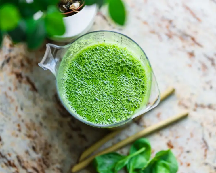 Zielone smoothie, fot. Unsplash / Jan Sedivy