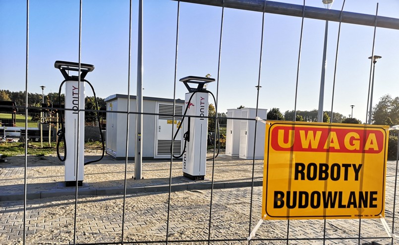 Ładowarki IONITY - autostrada A2 MOP Nowostawy w kierunku Warszawy