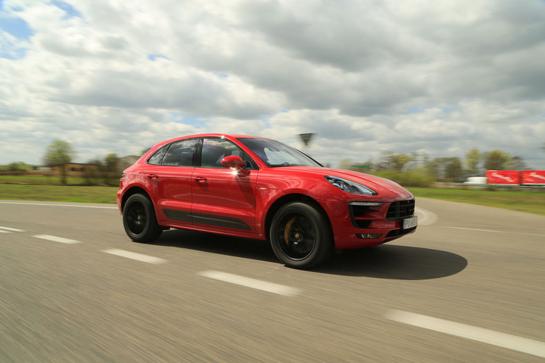 Porsche Macan GTS - czerwony alarm