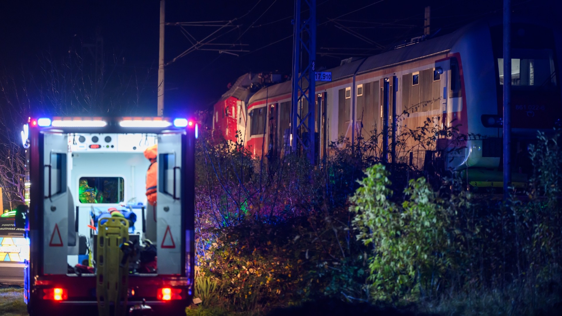 Ďalšia zrážka na slovenských železniciach. Aké zabezpečenie trate máme pri Pezinku?