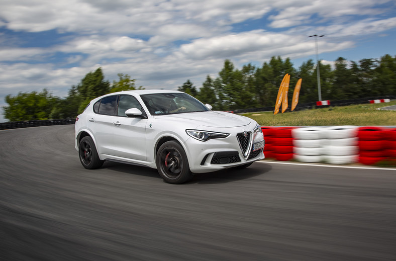 Alfa Romeo Stelvio Quadrifoglio - ekstraklasa szybkich SUV-ów