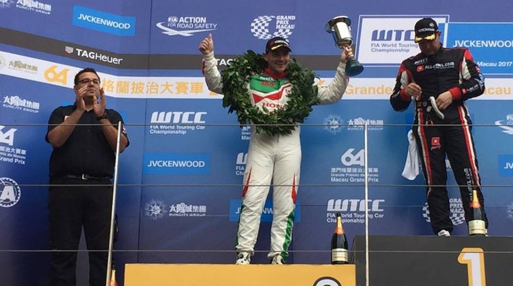 Michelisz a második lett a makaói versenyen, ezzel tovább faragott a hátrányából /Fotó: Facebook - Michelisz Norbert