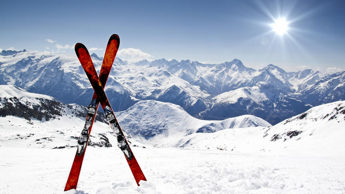 Wszystko wskazuje na to, że już 14 grudnia będzie można zabrać narty i pojechać do Korbielowa na odrodzone Pilsko – informuje „Dziennik Zachodni”.