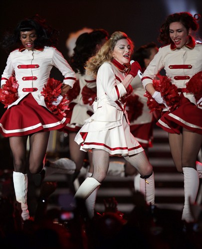 Madonna podczas koncertu w Abu Dhabi