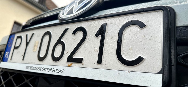 Tak perfidnie oszukują kierowców. Tysiące złotych znikają z konta