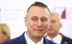 Brejza wygrał w sądzie z Macierewiczem