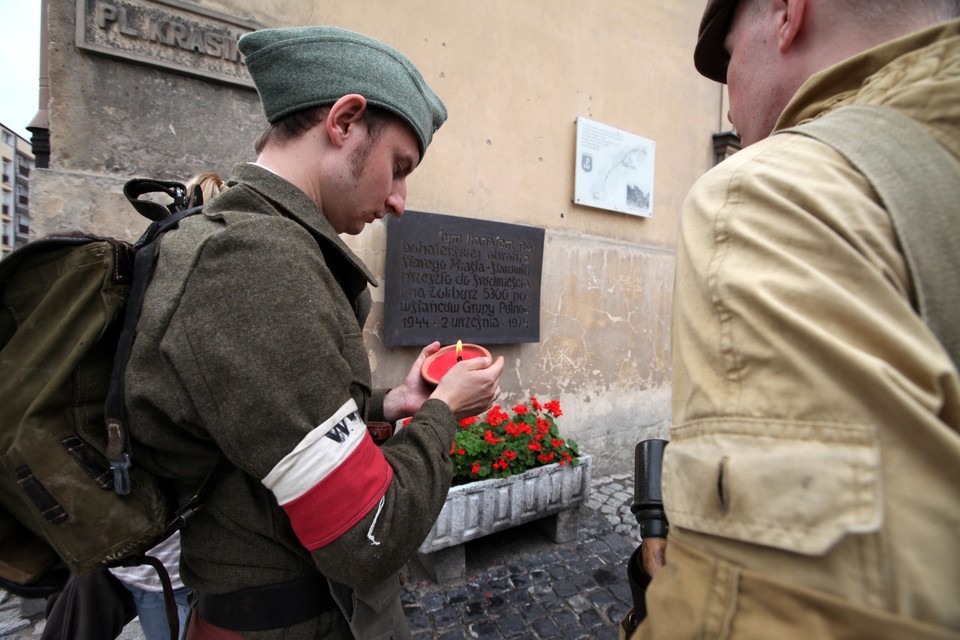 WARSZAWA GRA MIEJSKA &amp;quot;TWOJA KLISZA Z POWSTANIA&amp;quot;