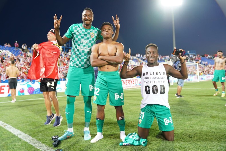 Omar Al-Sadiq anotó 18 goles con la ayuda de nueve (9) la temporada pasada para el Almería.