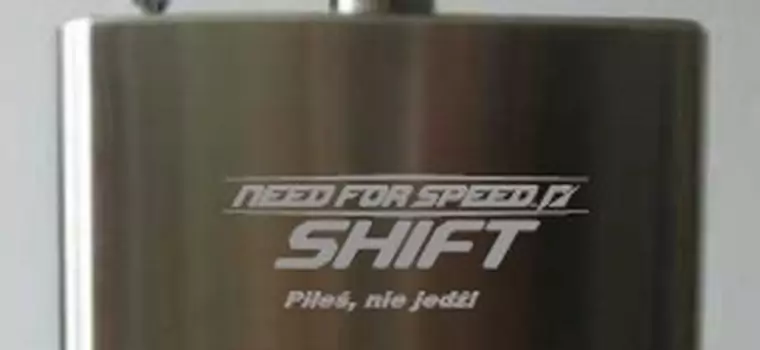 Need For Speed: Shift z piersiówką w prezencie. "Piłeś - nie jedź", ośmiolatku