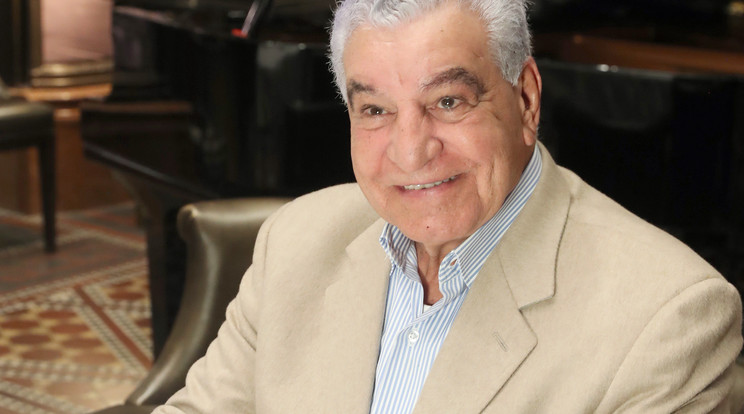 Zahi Hawass és Tutanhamonról szóló könyve/Fotó:Pozsonyi Zita