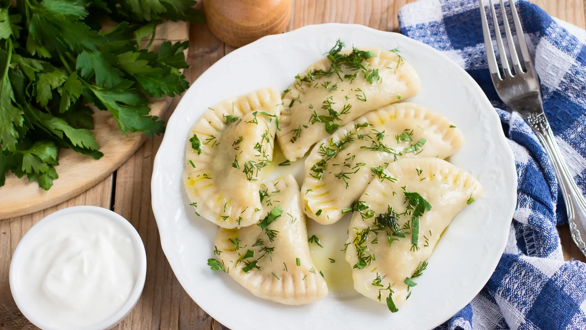 Znudziły ci się tradycyjne pierogi? Wypróbuj farsz z soczewicą! Mamy 4 pyszne przepisy