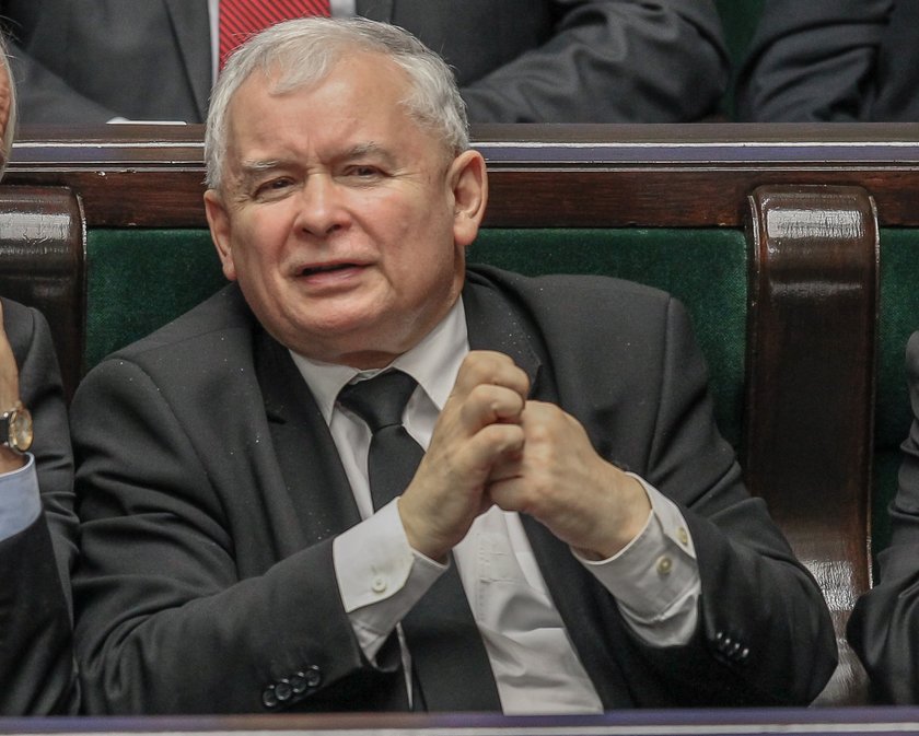 Kaczyński oddaje fotel prezesa? 