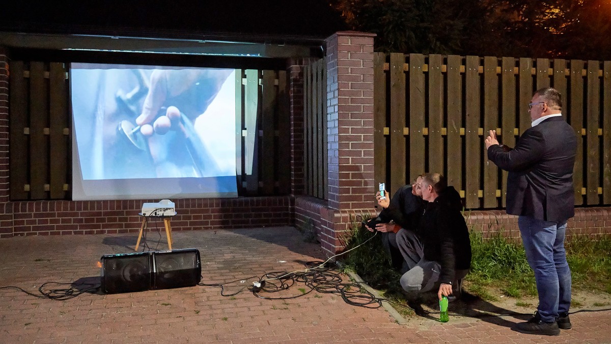 Pokaz filmu Tylko nie mów nikomu