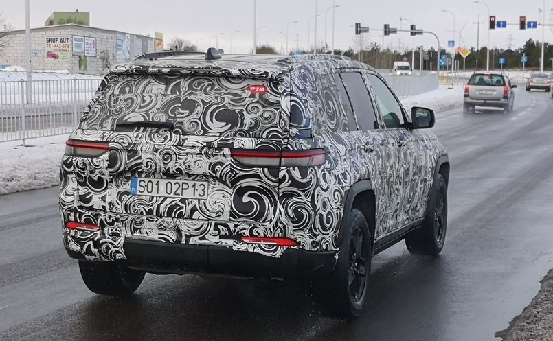 Jeep Grand Cherokee nowej generacji przyłapany w Suwałkach