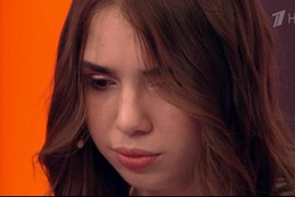 "Kad sam imala 13 godina rekao mi je da ZATVORIM OČI, a onda..." Progovorila ćerka Ivana koji ima 30 DECE SA 12 ŽENA o paklu "PRAVOSLAVNOG HAREMA": "Nisam bila jedina i mojoj sestri je to radio"